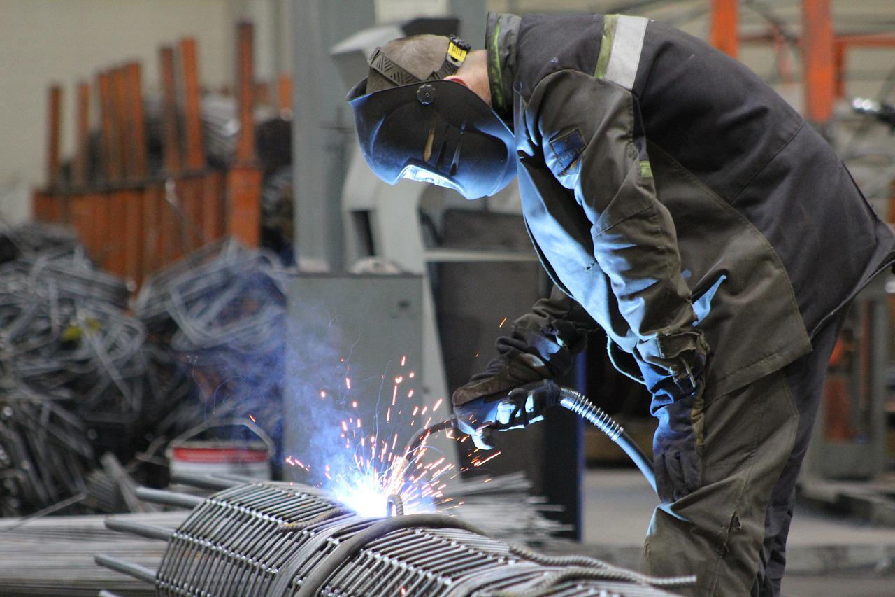 factory, industry, worker-4345801.jpg